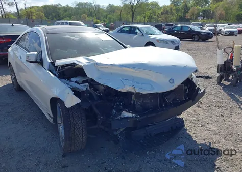 2014 Mercedes-Benz E 350 4Matic z USA, uszkodzony, nr VIN WDDKJ8JB2EF249639